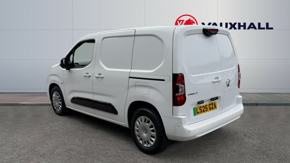 Vauxhall Combo-e Life Pro LS25GZA White #2