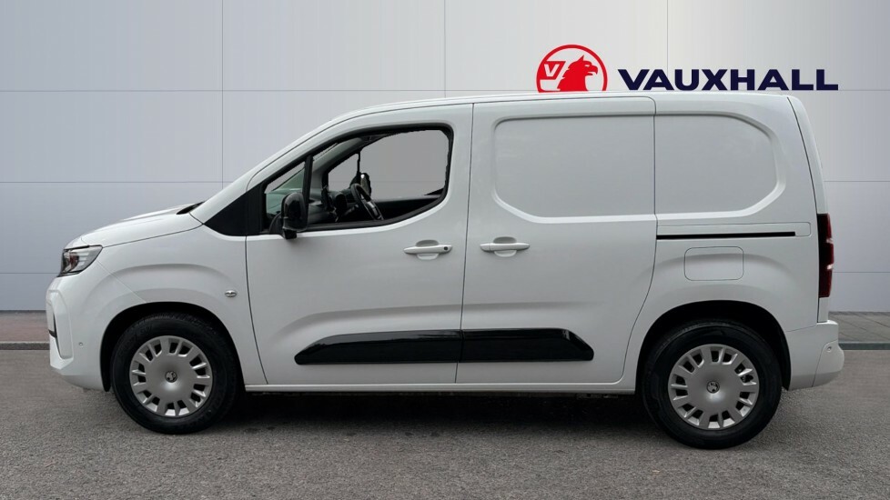 Vauxhall Combo-e Life Pro LS25GZA White #4