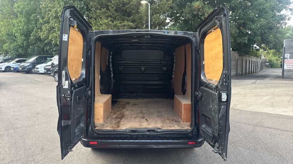 Renault Trafic Sport Black #3