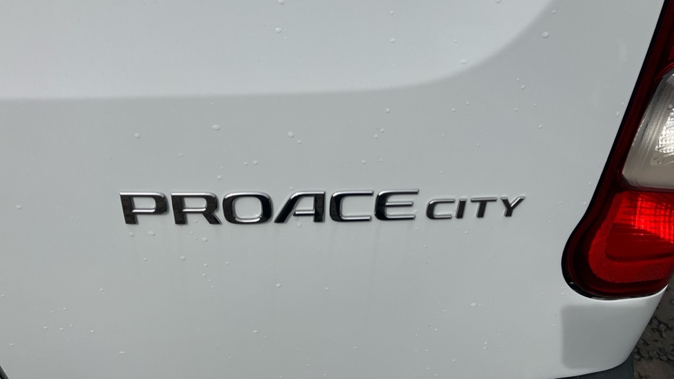 Toyota Proace City 1.5D 100 Icon Van White #38