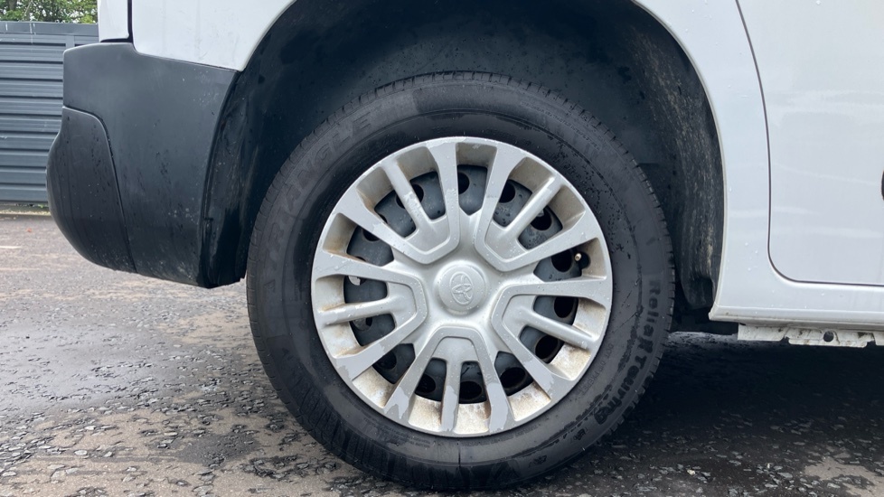 Toyota Proace City 1.5D 100 Icon Van White #24