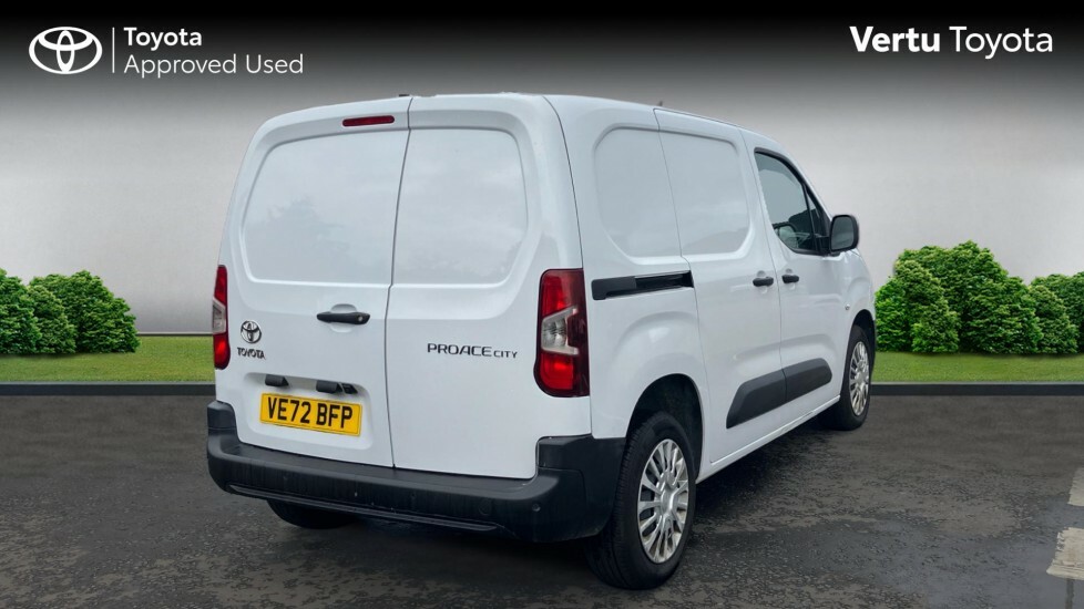 Toyota Proace City 1.5D 100 Icon Van White #2