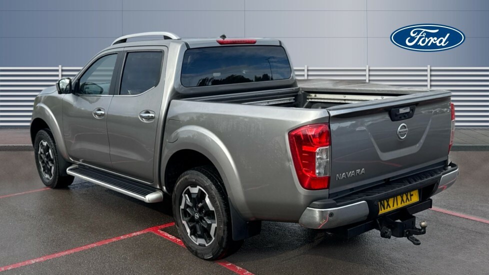 Nissan Navara Tekna Grey #2