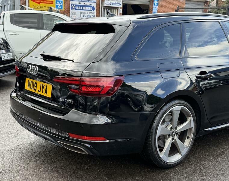 Audi A4 Avant Technik Black #12