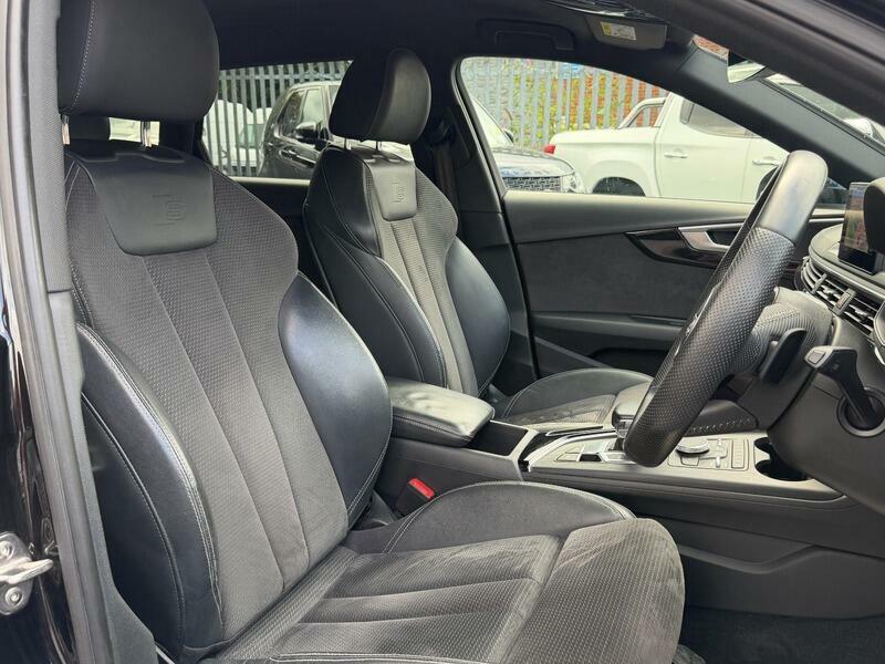 Audi A4 Avant Technik Black #26