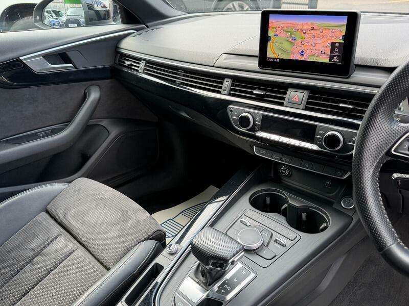 Audi A4 Avant Technik Black #29