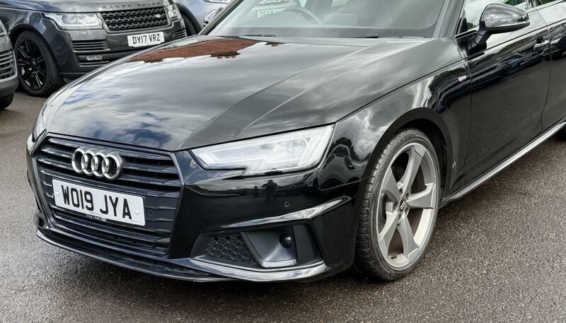 Audi A4 Avant Technik Black #10