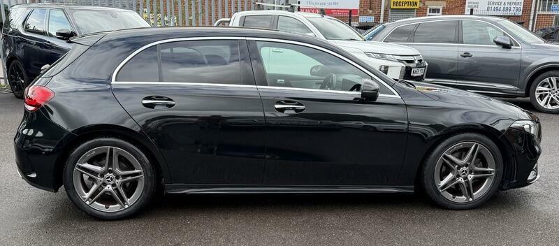Mercedes-Benz A Class 1.3 A180 Amg Line Premium 7G-dct Euro 6 Ss Black #6
