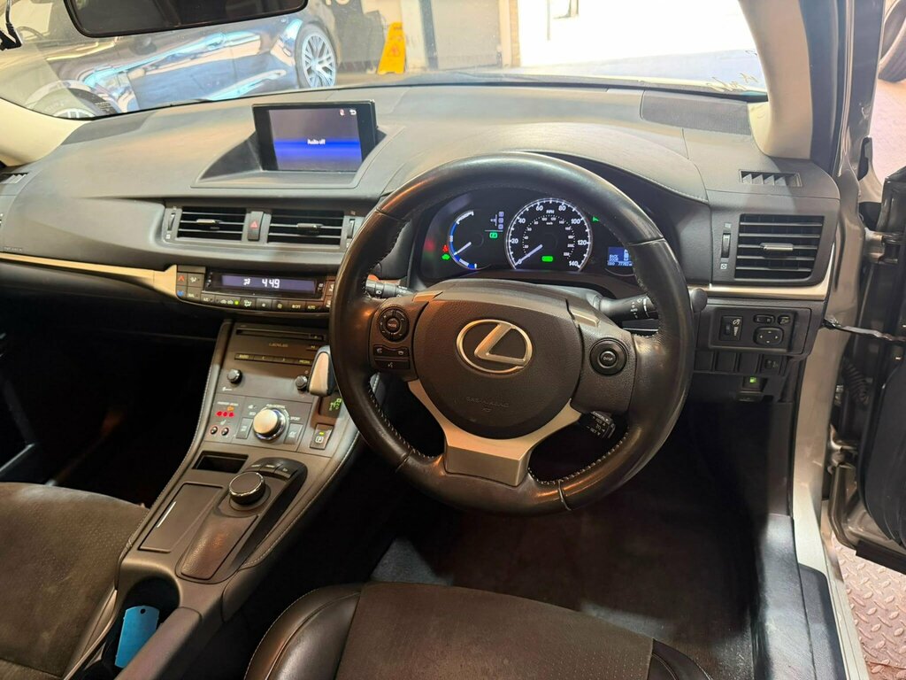 Lexus CT 1.8 200H Advance Plus Cvt Euro 6 Ss Silver #2