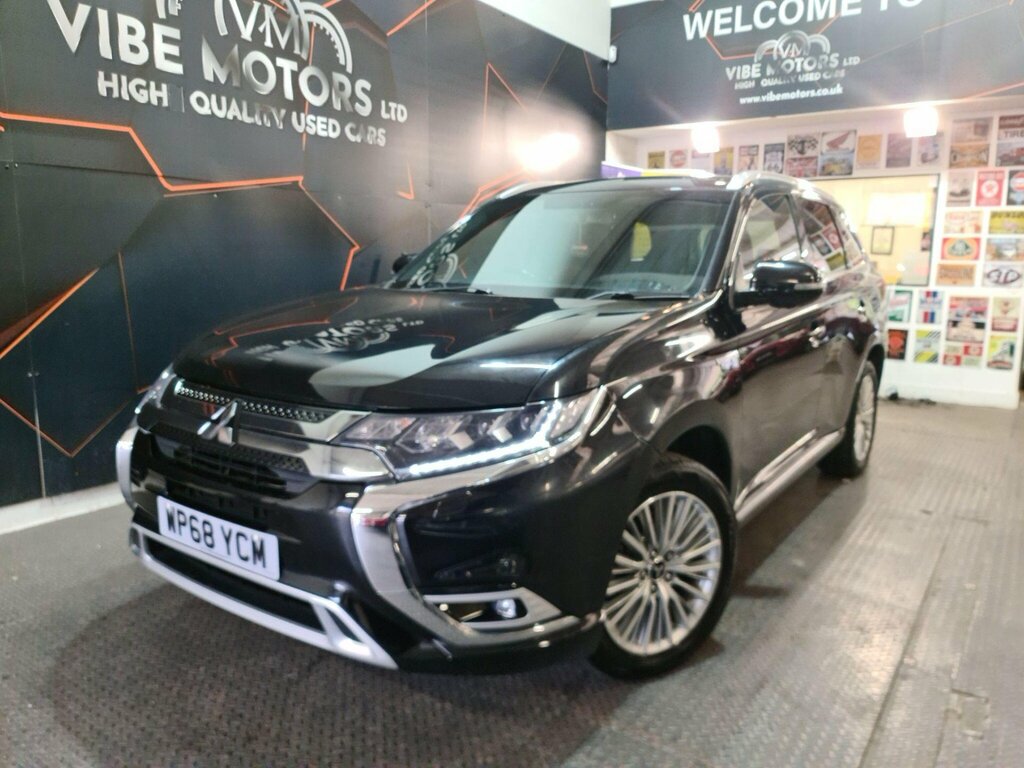 Mitsubishi Outlander 2.4H Twinmotor 13.8Kwh 4H Cvt 4Wd Euro 6 Ss Black