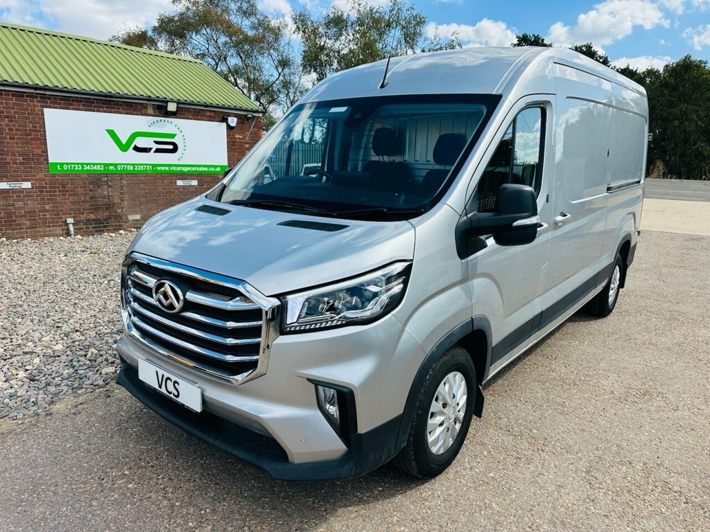 Maxus Deliver 9 2L Lux Silver