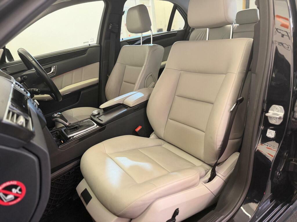Mercedes-Benz E Class Blue #23