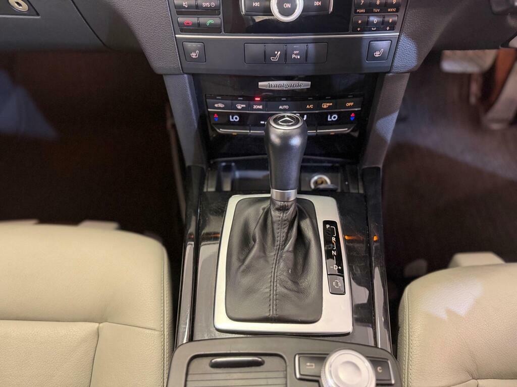 Mercedes-Benz E Class Blue #25