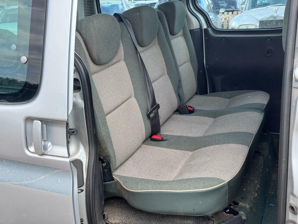 Peugeot Partner Mpv Green #8
