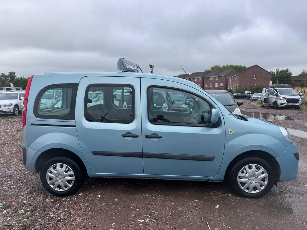 Renault Kangoo Expression 16V Blue #6