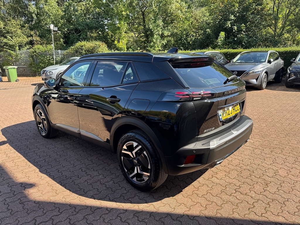 Peugeot 2008 Puretech Gt Black #3