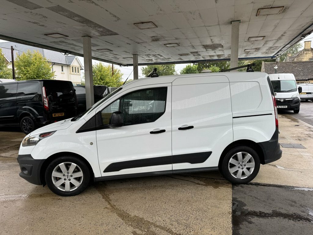 Ford Transit Connect Mpv White #4