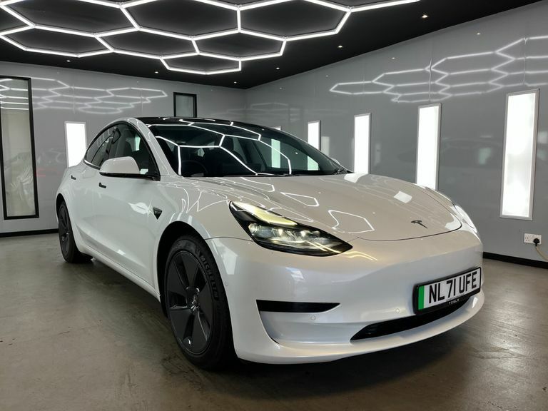 Tesla Model 3 Standard Range Plus NL71UFE White #2