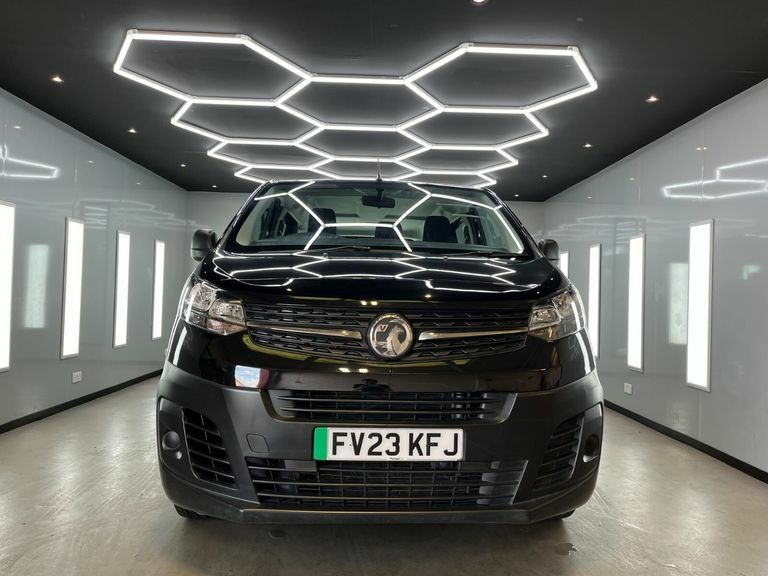 Vauxhall Vivaro Combi L FV23KFJ Black #4