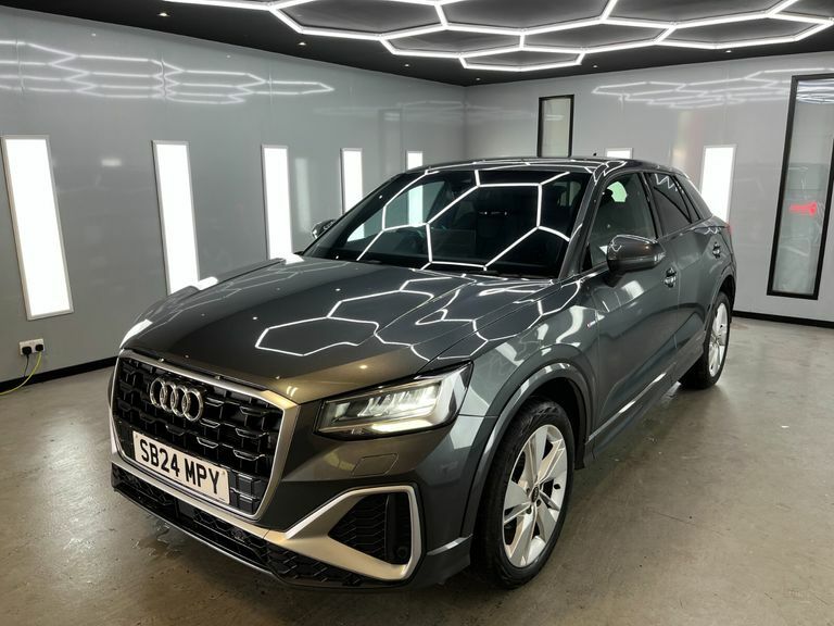 Audi Q2 Tfsi S Line SB24MPY Grey #5