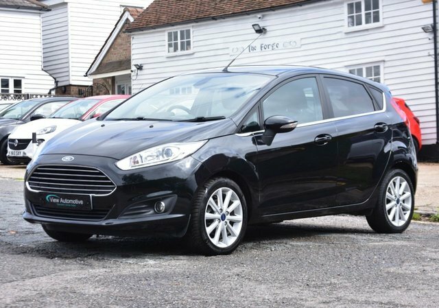 Ford Fiesta Ecoboost Titanium Hatchback EO65ZKG Black #4