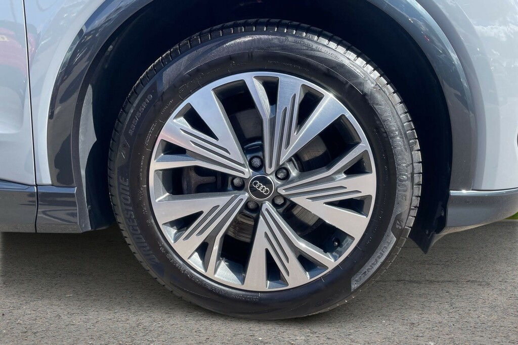 Audi Q4 E Tron Audi Q4 E-tron Sportback Sportback Q4 Sport 50 E-t HG73EOC Grey #5