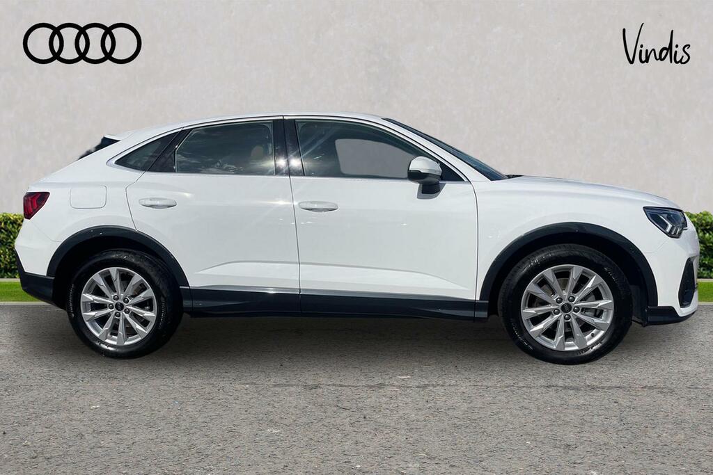 Audi Q3 Audi Q3 Sportback Sport 35 Tfsi 150 Ps S Tronic White #4