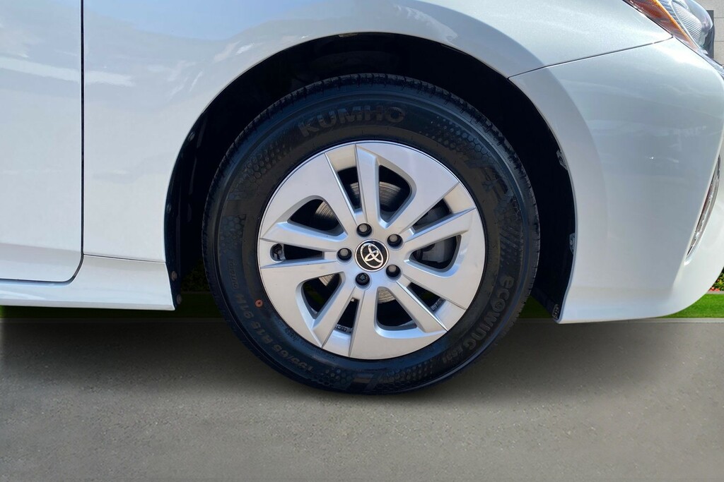 Toyota Prius Toyota Prius 1.8 Vvt-h Active Hatchback LN17XSO White #5