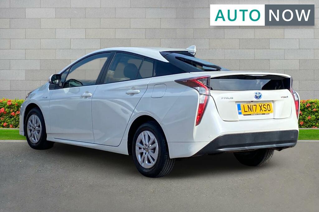 Toyota Prius Toyota Prius 1.8 Vvt-h Active Hatchback LN17XSO White #3