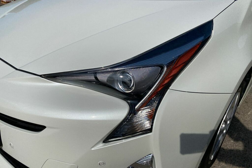 Toyota Prius Excel Red #30