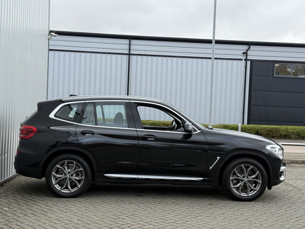 BMW X3 Bmw X3 Xdrive20i Xline LA21NTC Black #3