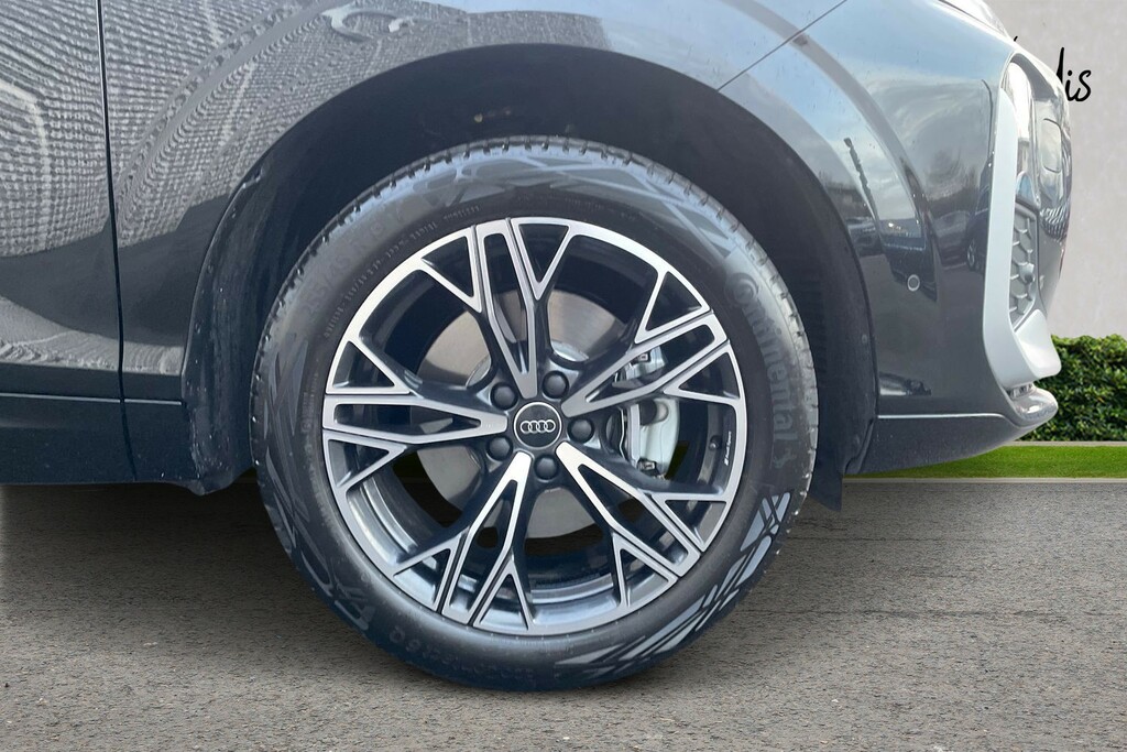 Audi Q3 Audi Q3 Estate 1.5 E-hybrid S Line S Tronic Black #5