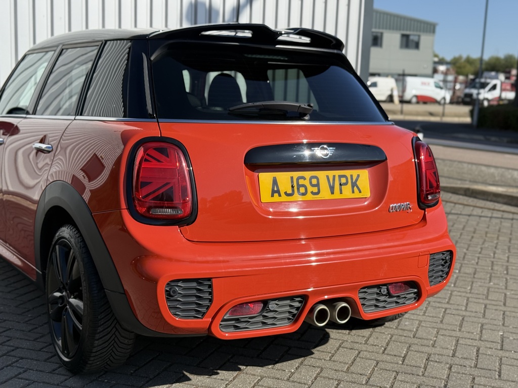 Mini Hatch Cooper Exclusive Silver #38