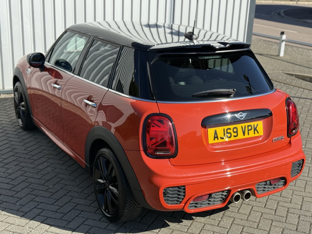 Mini Hatch Cooper Exclusive Silver #33