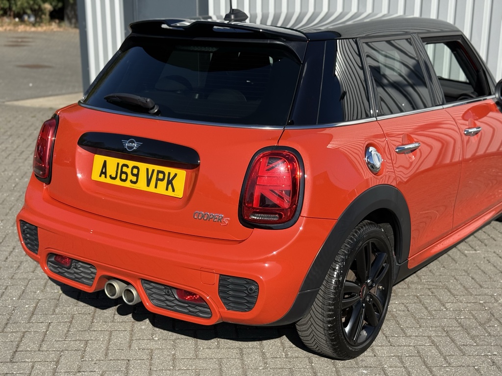 Mini Hatch Cooper Exclusive Silver #40