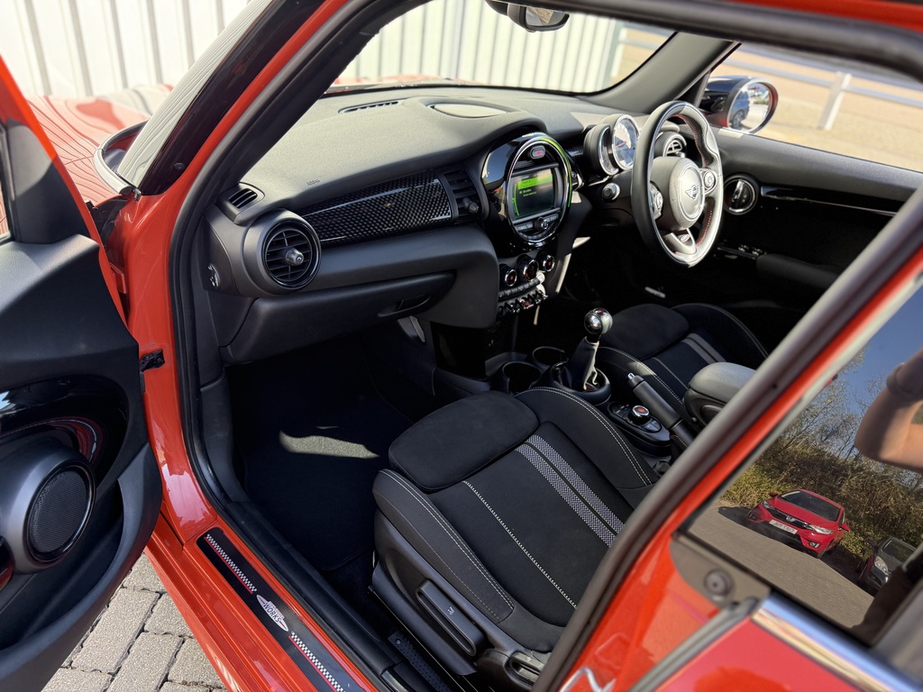 Mini Hatch Cooper Exclusive Silver #30