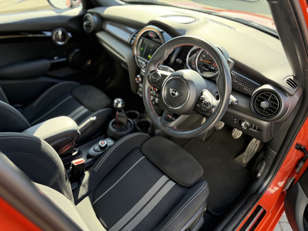 Mini Hatch Cooper Exclusive Silver #17
