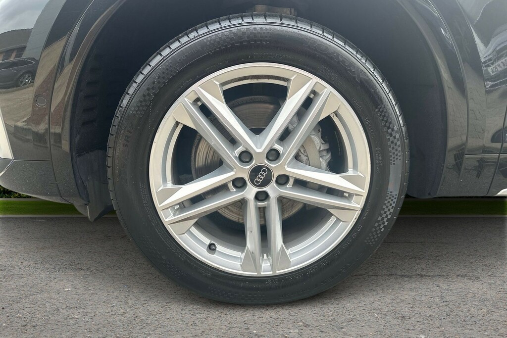 Audi Q5 Audi Q5 S Line 40 Tdi Mhev Quat S-a Black #5