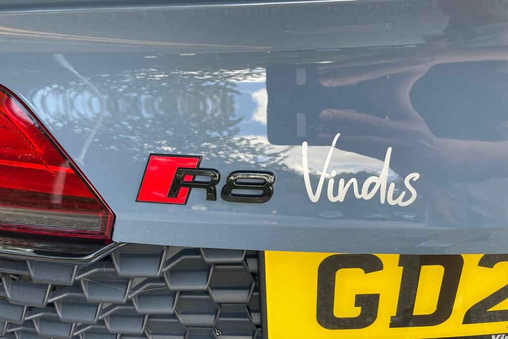 Audi R8 5.2L Performance Grey #30