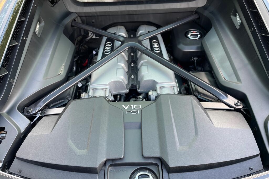 Audi R8 5.2L Performance Grey #29