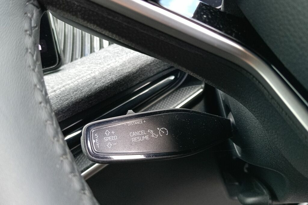 Skoda Superb Se Technology White #29