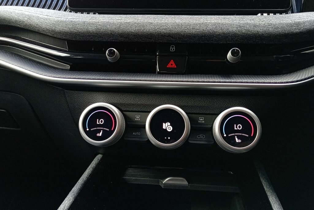Skoda Superb Se Technology White #16