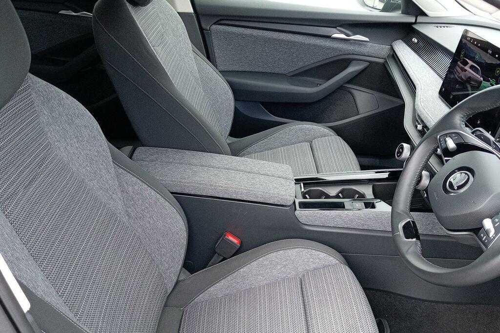 Skoda Superb Se Technology White #14