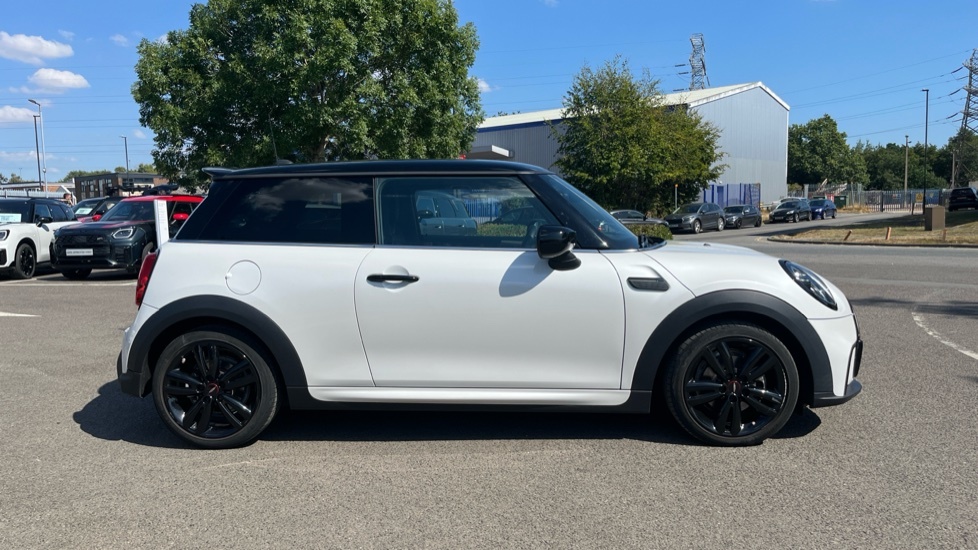Mini Hatch 3-Door Hatch Cooper Sport YF72NLJ White #3