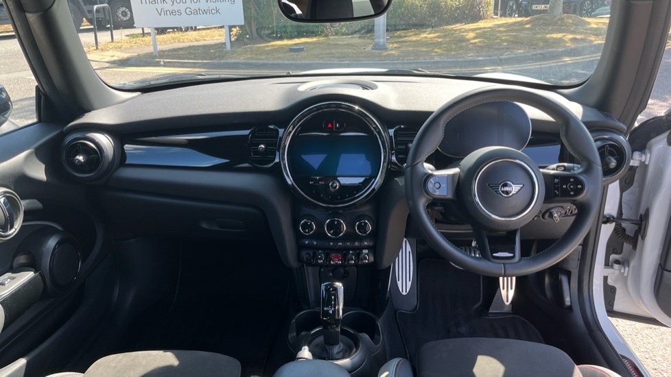 Mini Hatch 3-Door Hatch Cooper Sport YF72NLJ White #4