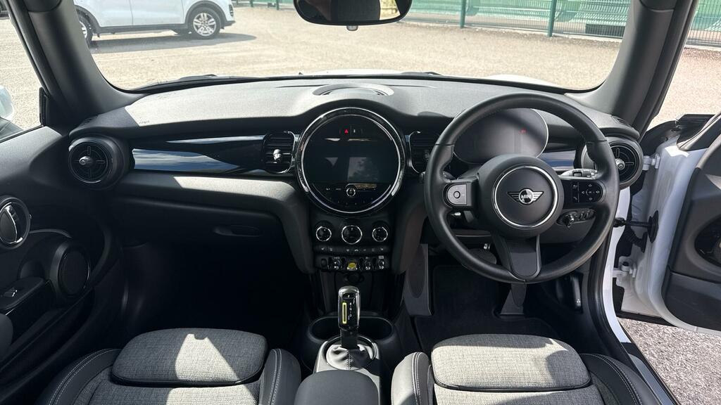 Mini Hatch Level 2 MH73KVC White #4