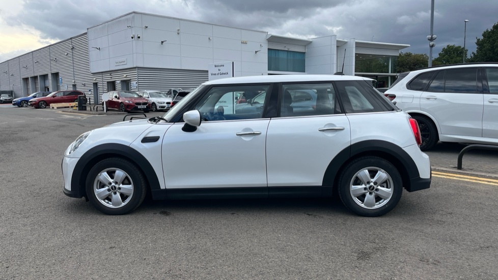 Mini Hatch 5-Door Hatch Cooper Classic SC23VKK White #3