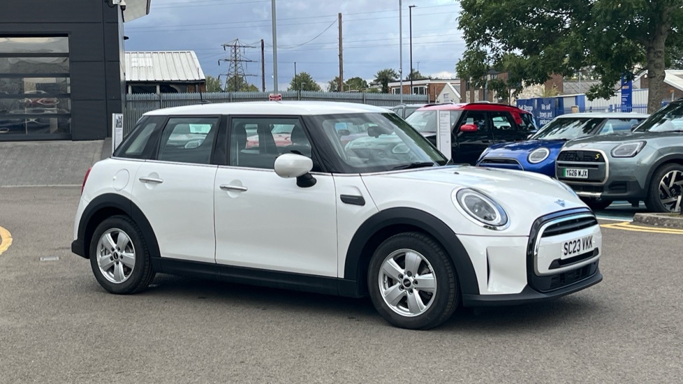 Mini Hatch 5-Door Hatch Cooper Classic SC23VKK White