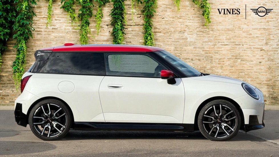 Mini Hatch Cooper E YJ74SBS White #3
