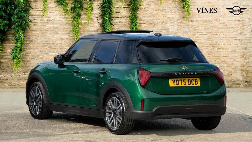 Mini Hatch Cooper C YD75DCB Green #2